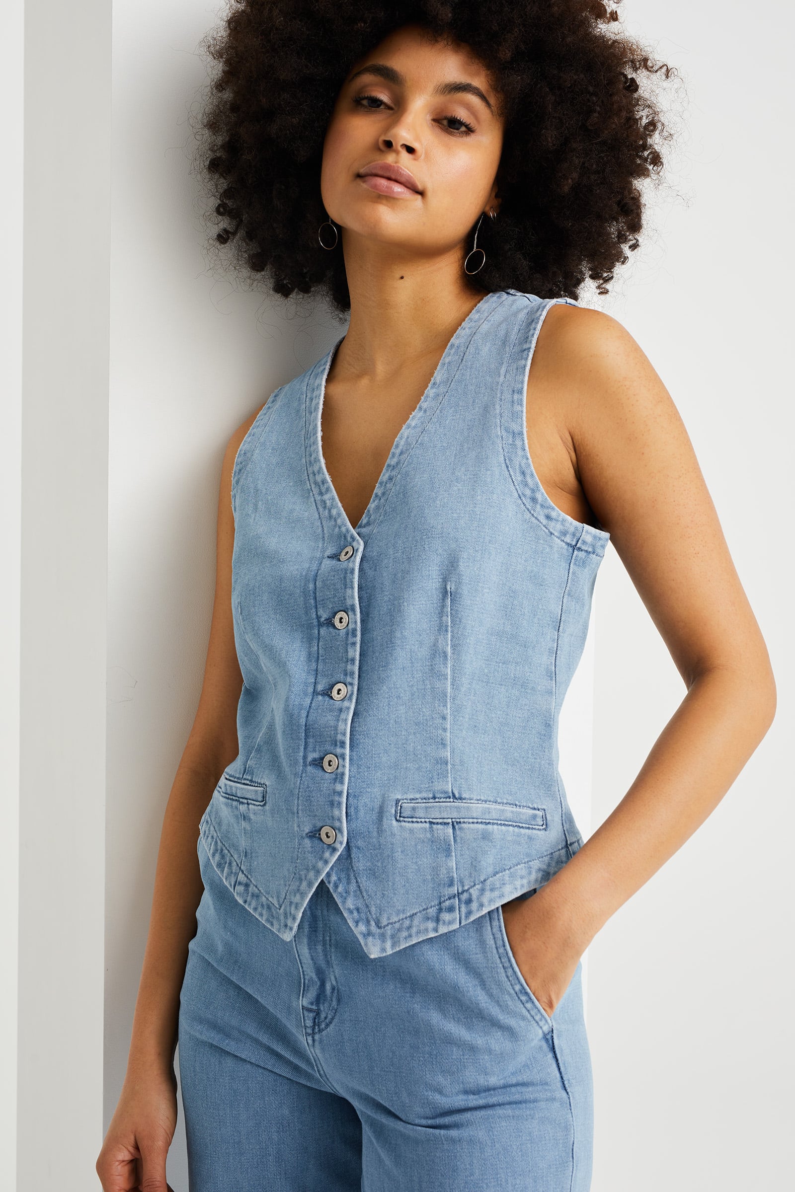 denim-gilet-dames-257xri-1.jpg denim gilet dames - Afbeelding 1