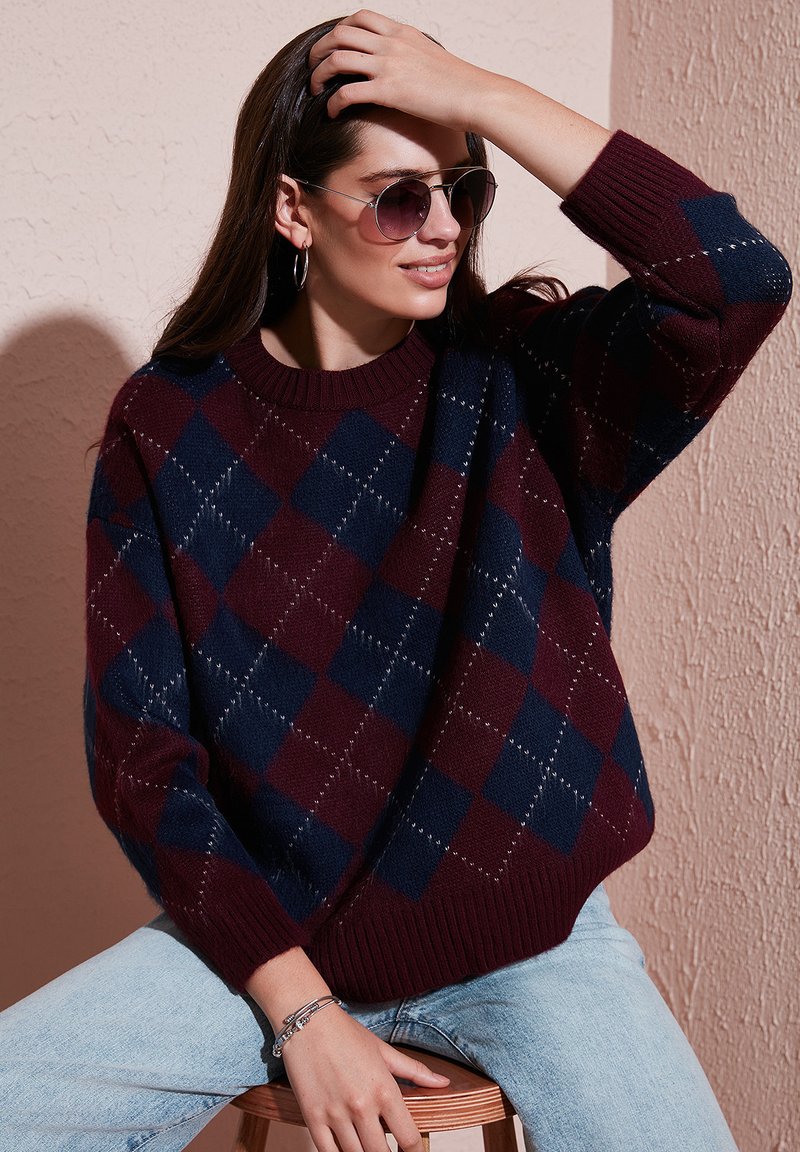 trui-bordeaux-rood-218fhc-1.jpg trui bordeaux rood - Afbeelding 1